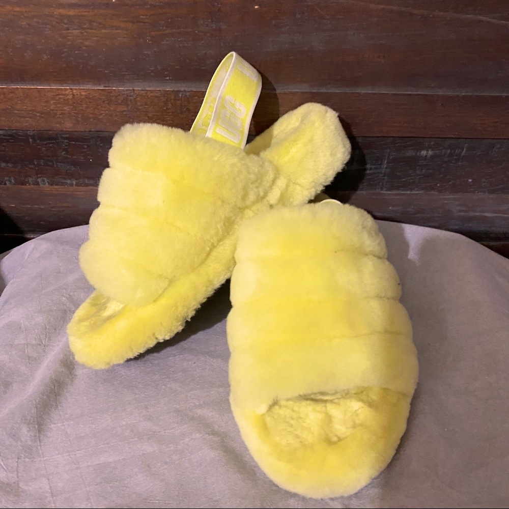 UGG Women's "Fluff yeah" Slides 🌵 7